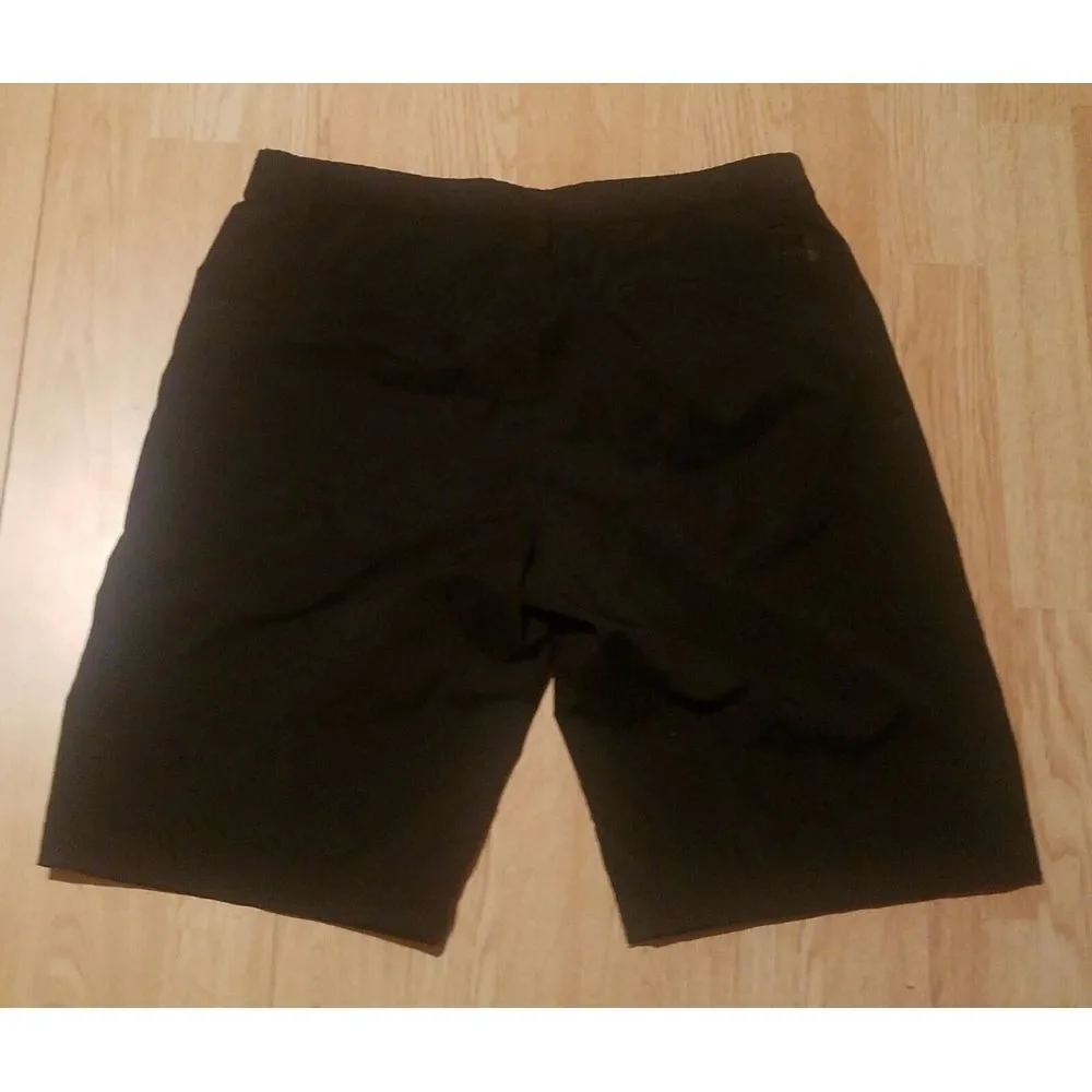 Under Armour Heat‎ Gear Golf Shorts Men's 32  Black Loose Stretch Chino EUC